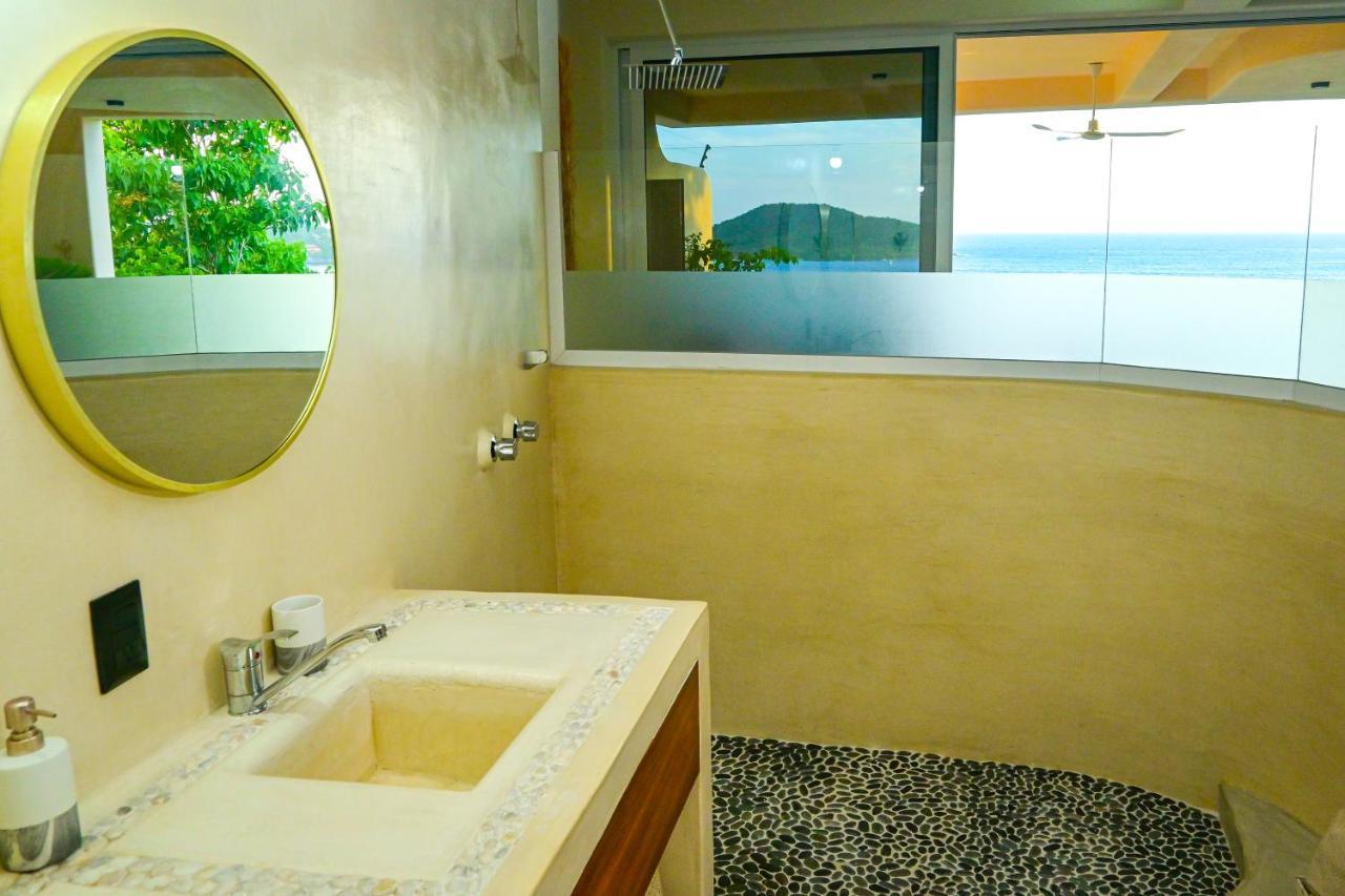 The Sunset Villas Zihuatanejo Exterior photo