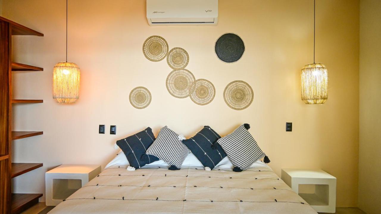 The Sunset Villas Zihuatanejo Exterior photo
